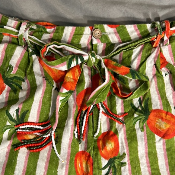 Farm Rio pineapple shorts - Picture 2 of 6